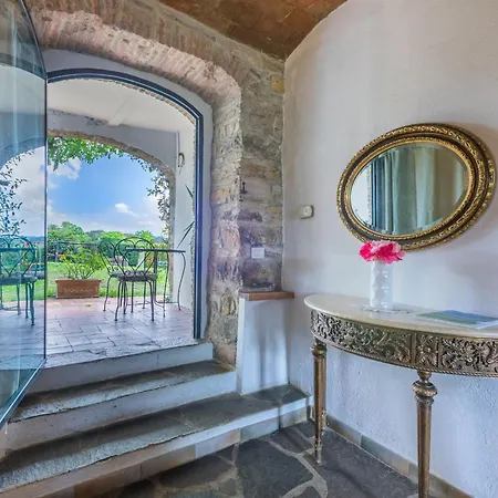 דירה Badia A Passignano-3 By Interhome מנזר פסיגנאנו